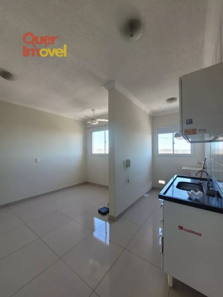 Apartamento à venda com 2 quartos, 47m² - Foto 2