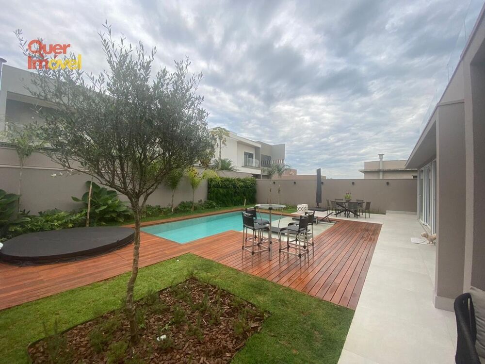 Casa de Condomínio à venda com 3 quartos, 370m² - Foto 1