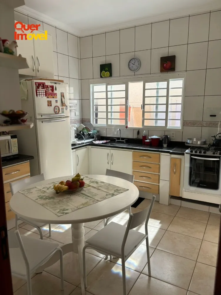 Casa, 3 quartos, 200 m² - Foto 5