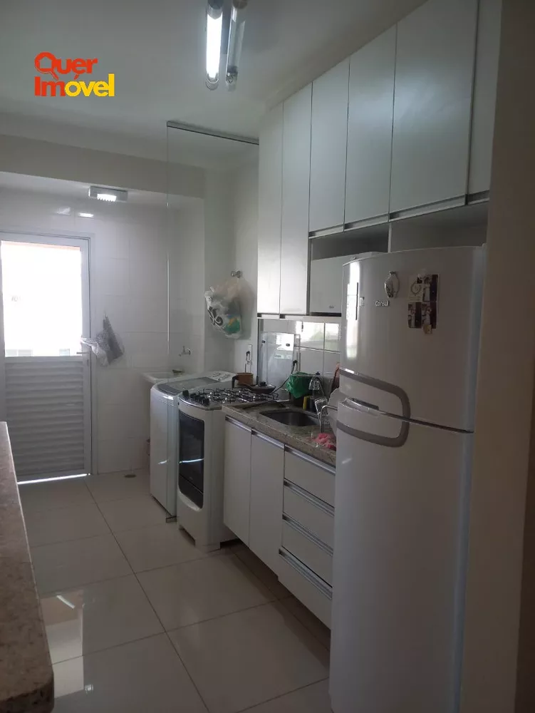 Apartamento à venda com 2 quartos, 76m² - Foto 4