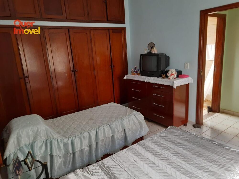 Casa, 3 quartos, 177 m² - Foto 4