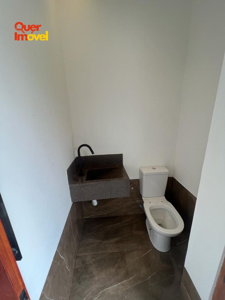 Casa, 3 quartos, 220 m² - Foto 1
