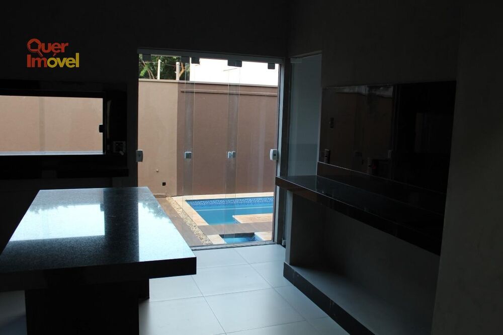 Casa de Condomínio à venda com 3 quartos, 160m² - Foto 2