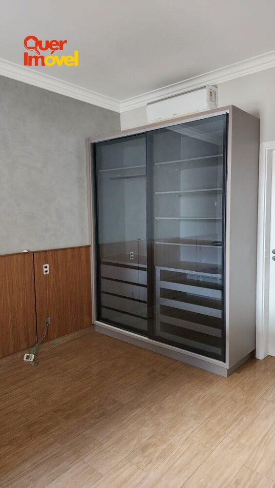 Casa de Condomínio à venda com 5 quartos, 307m² - Foto 4