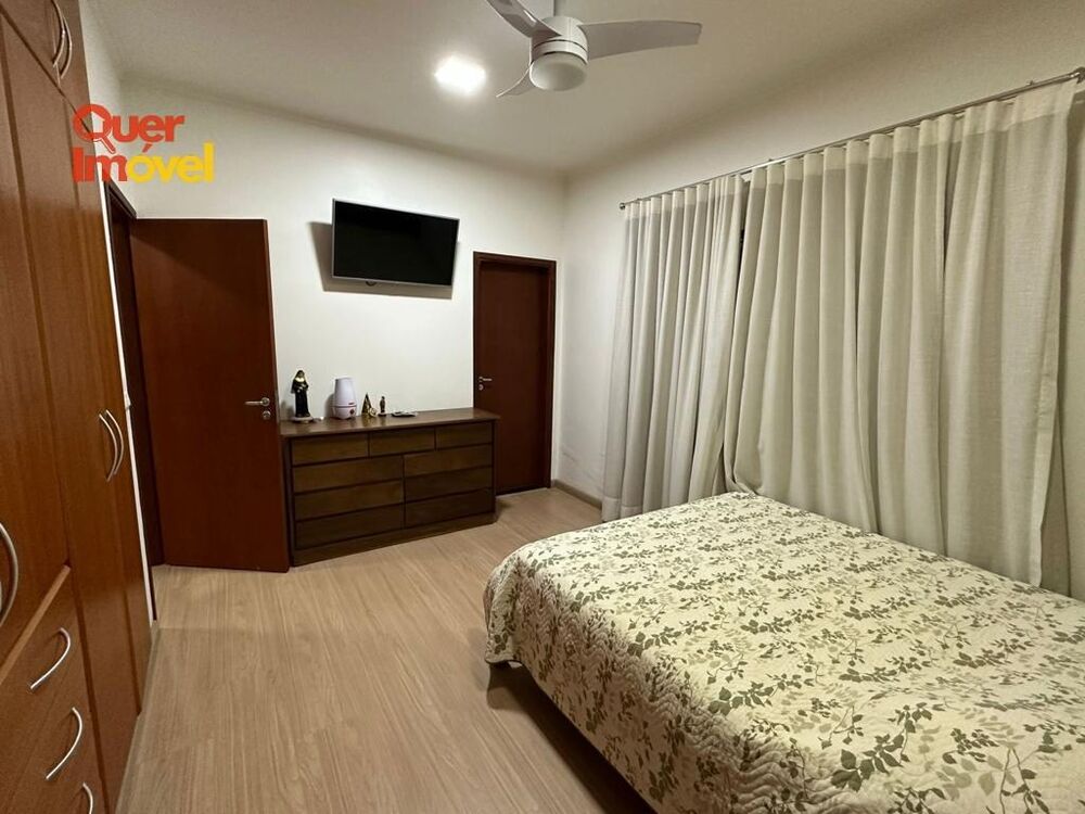 Casa à venda com 3 quartos, 179m² - Foto 3
