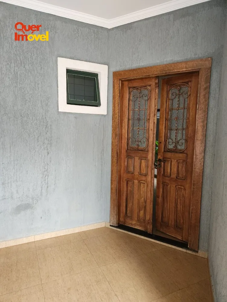 Casa, 4 quartos, 235 m² - Foto 2