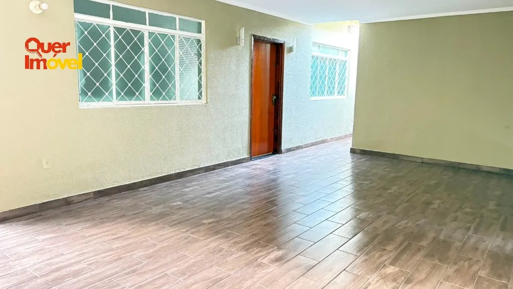 Casa, 3 quartos, 184 m² - Foto 1