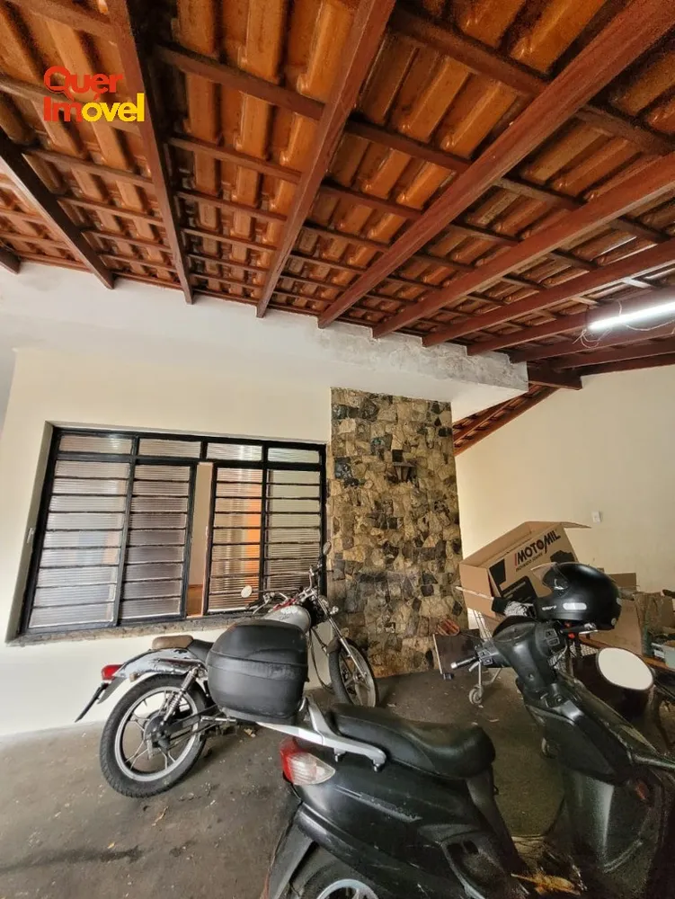 Casa, 3 quartos, 143 m² - Foto 1