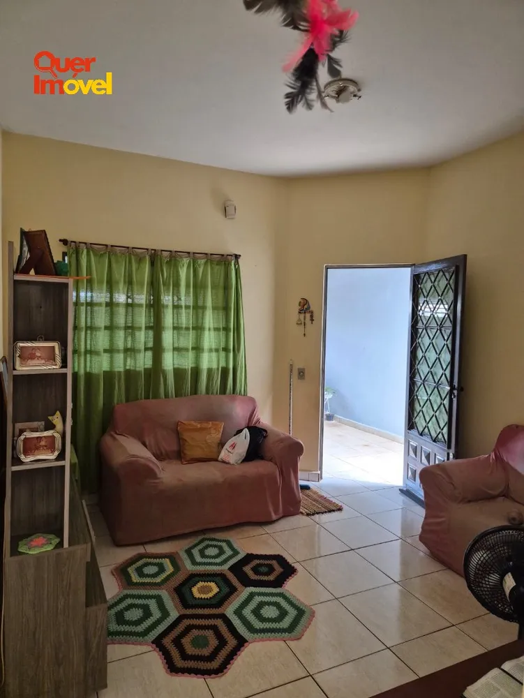 Casa, 2 quartos, 180 m² - Foto 1