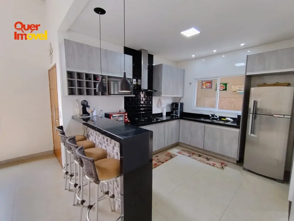 Casa, 3 quartos, 146 m² - Foto 2