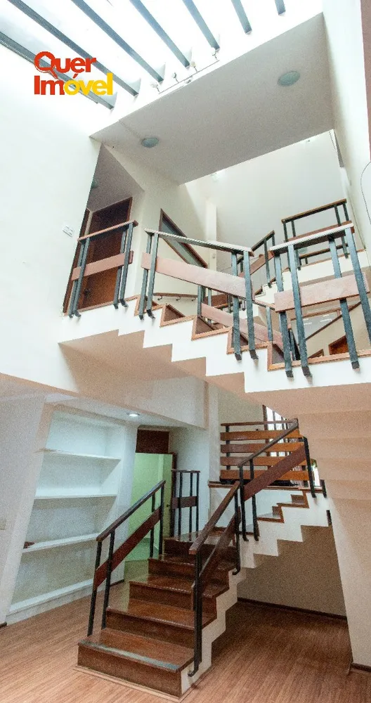 Casa, 4 quartos, 312 m² - Foto 1