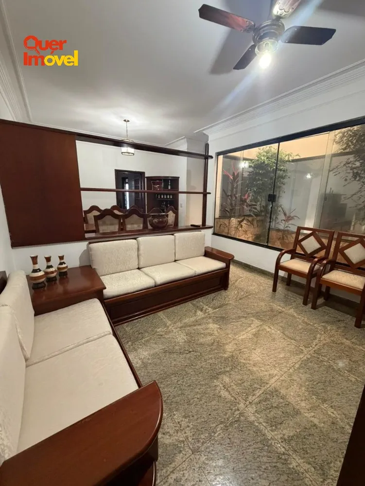 Casa, 3 quartos, 260 m² - Foto 1