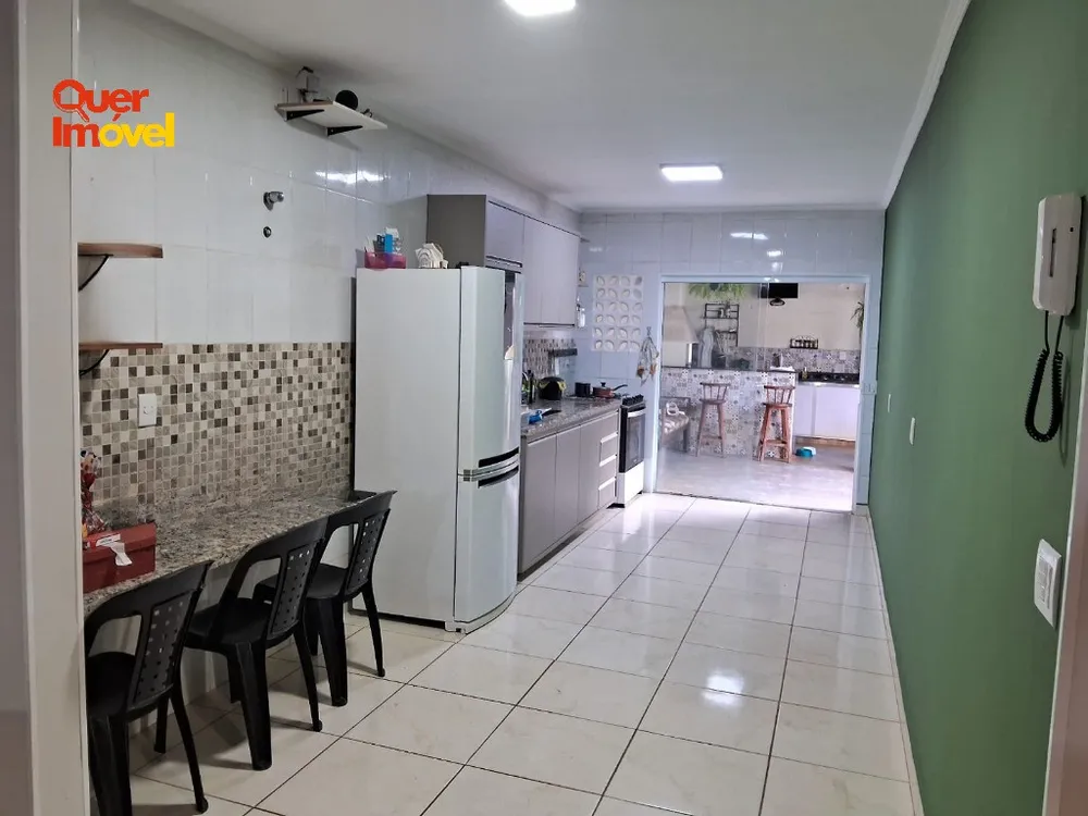 Casa, 2 quartos, 177 m² - Foto 2