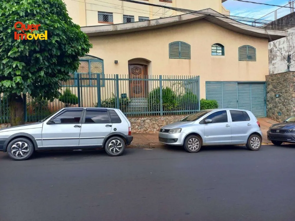 Casa, 3 quartos, 223 m² - Foto 2