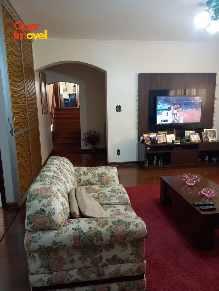 Casa, 3 quartos, 223 m² - Foto 1
