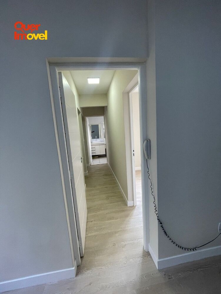Apartamento à venda com 3 quartos, 67m² - Foto 1
