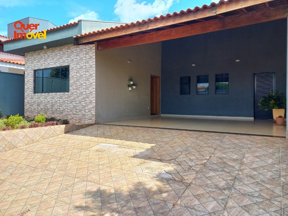 Casa, 3 quartos, 214 m² - Foto 1