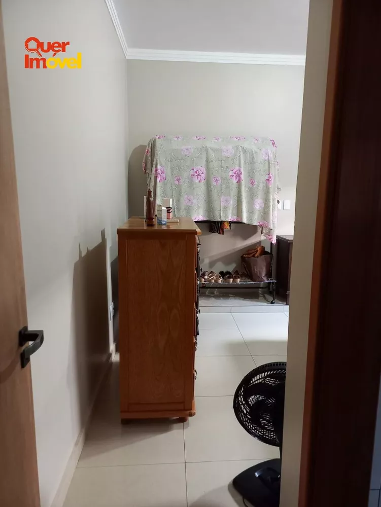 Casa, 3 quartos, 214 m² - Foto 7