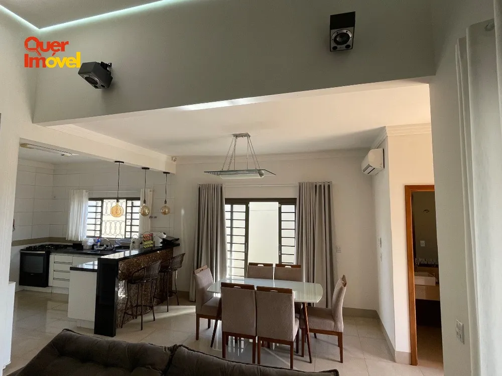 Casa, 3 quartos, 300 m² - Foto 11