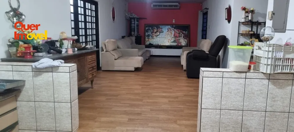 Chácara, 4 quartos, 1400 m² - Foto 1