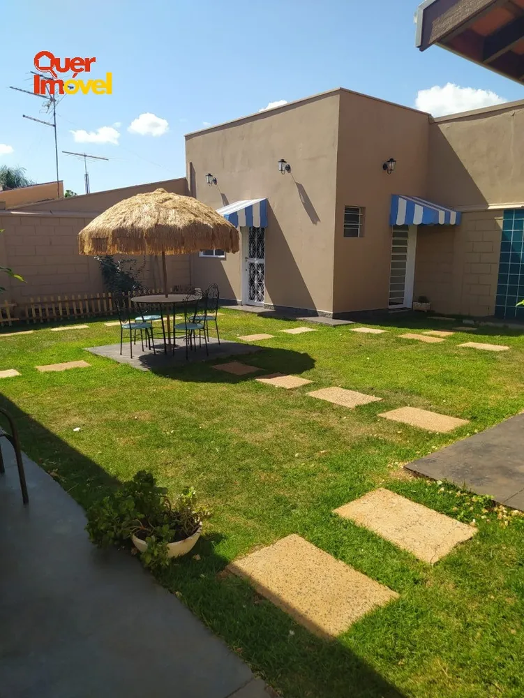 Casa, 4 quartos, 180 m² - Foto 2