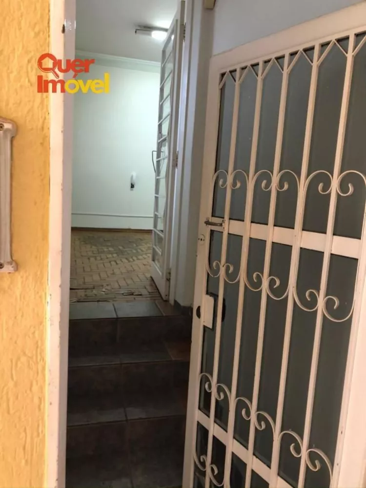 Casa à venda com 2 quartos, 120m² - Foto 2