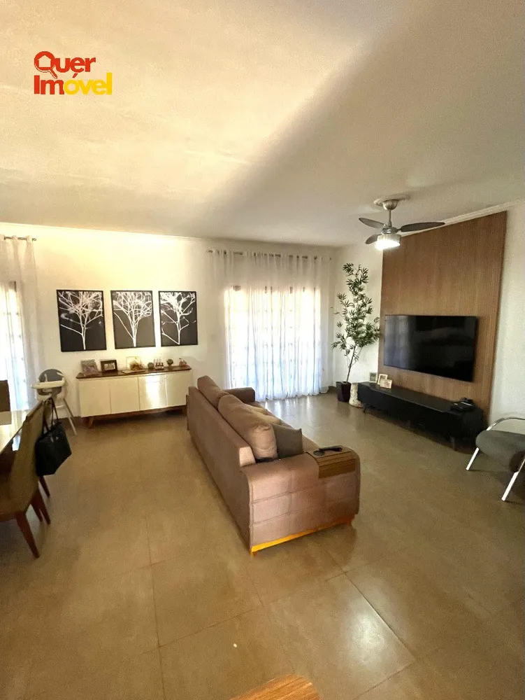 Chácara, 3 quartos, 2600 m² - Foto 3