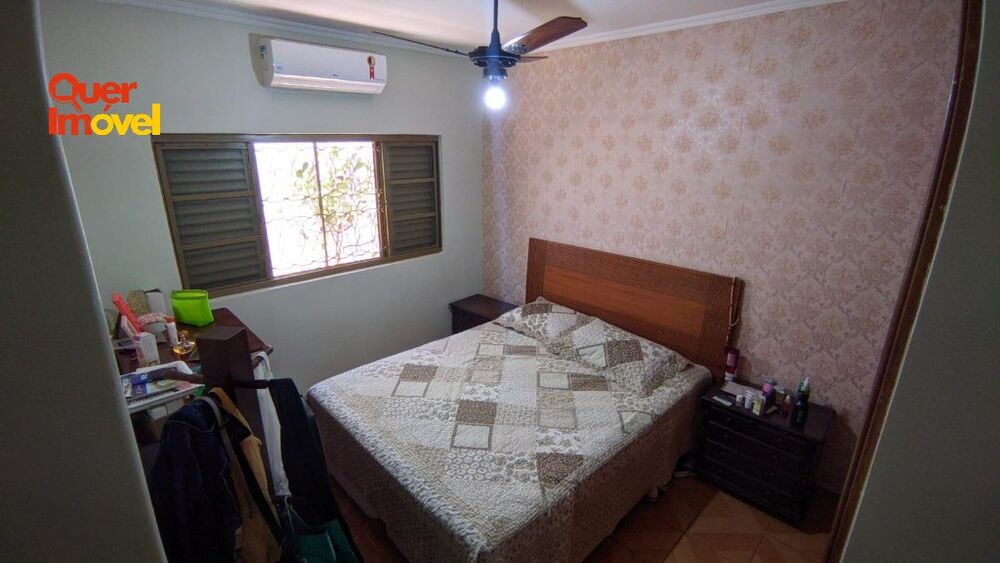 Casa, 4 quartos, 215 m² - Foto 3