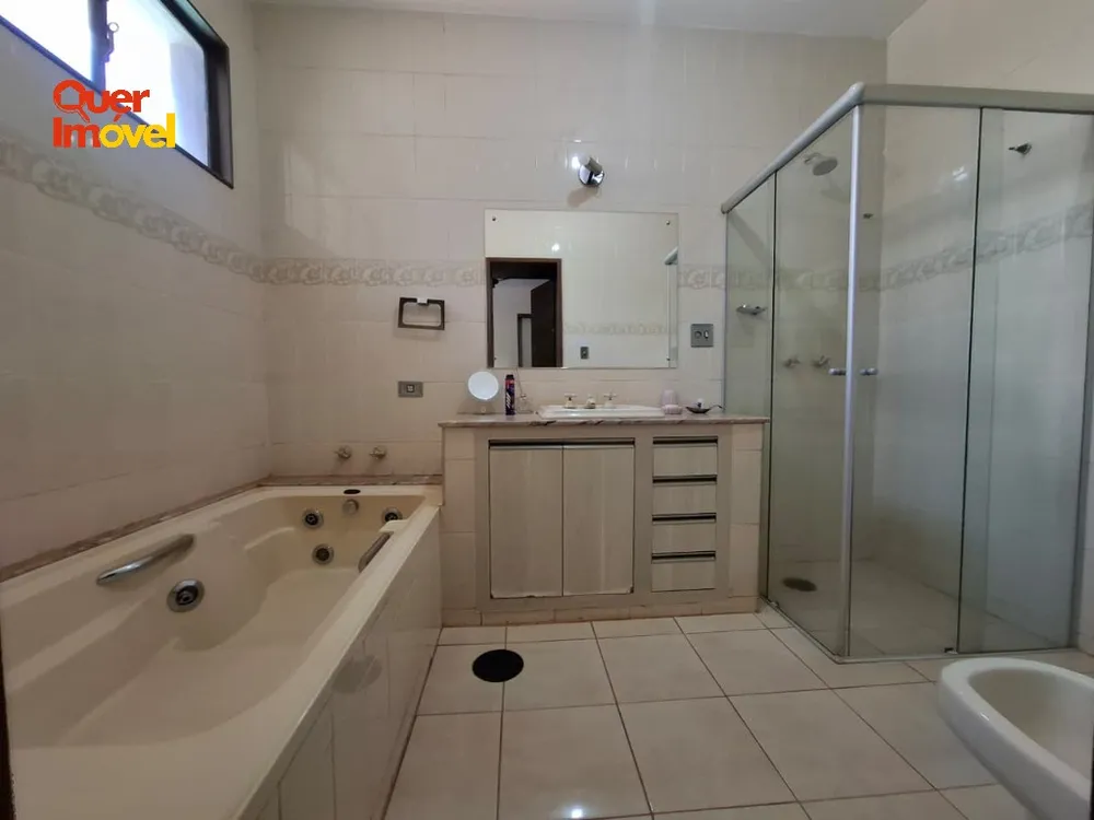 Casa, 5 quartos, 238 m² - Foto 6