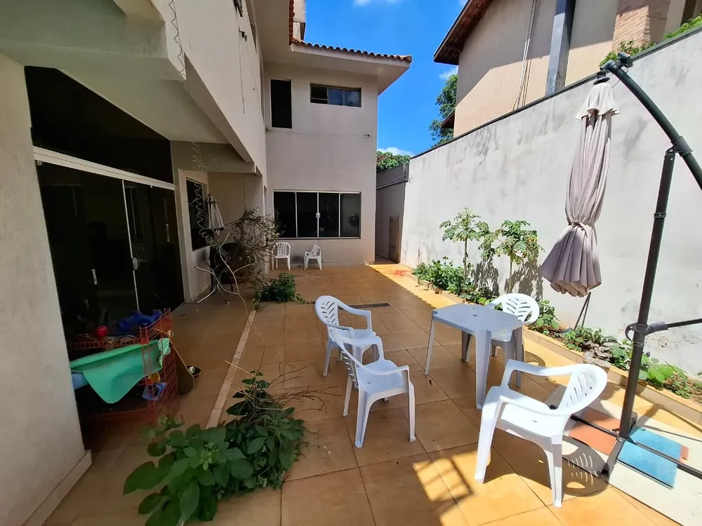 Casa, 5 quartos, 238 m² - Foto 2