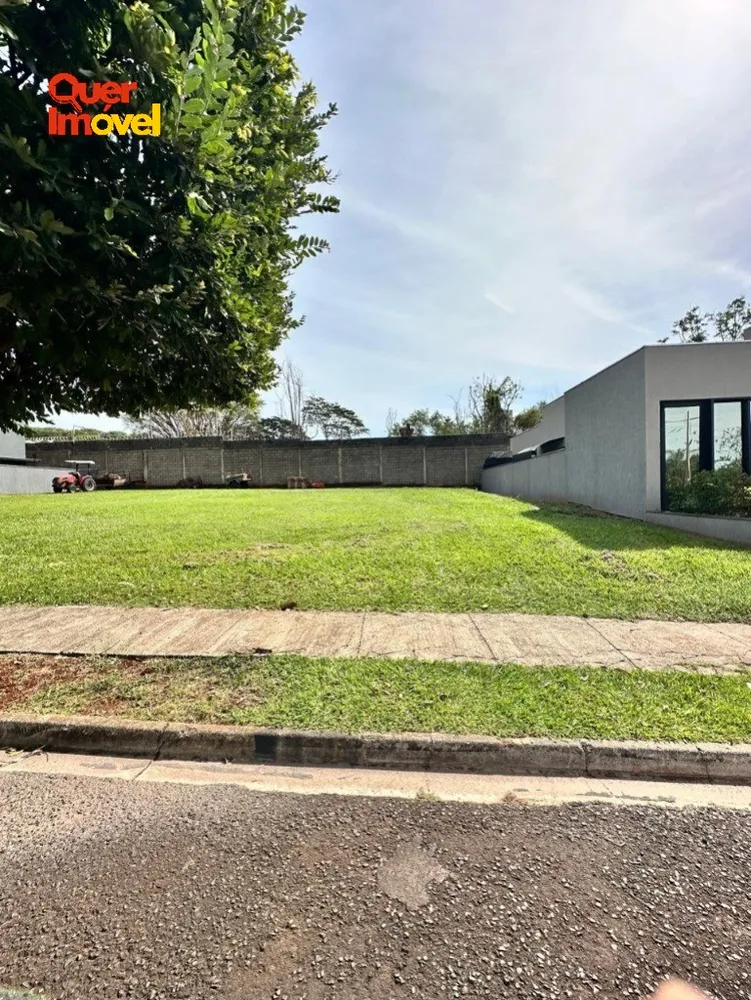 Loteamento e Condomínio, 250 m² - Foto 1