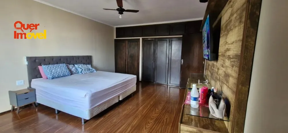 Casa, 4 quartos, 249 m² - Foto 13