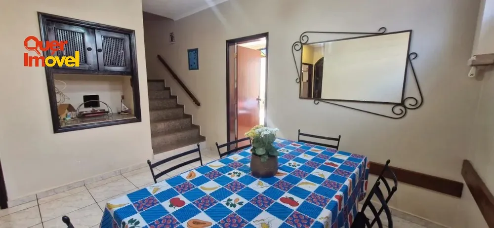 Casa, 4 quartos, 249 m² - Foto 3