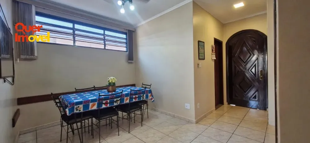 Casa, 4 quartos, 249 m² - Foto 1