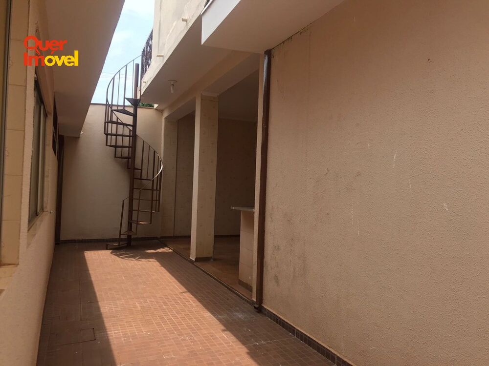Casa, 4 quartos, 200 m² - Foto 3