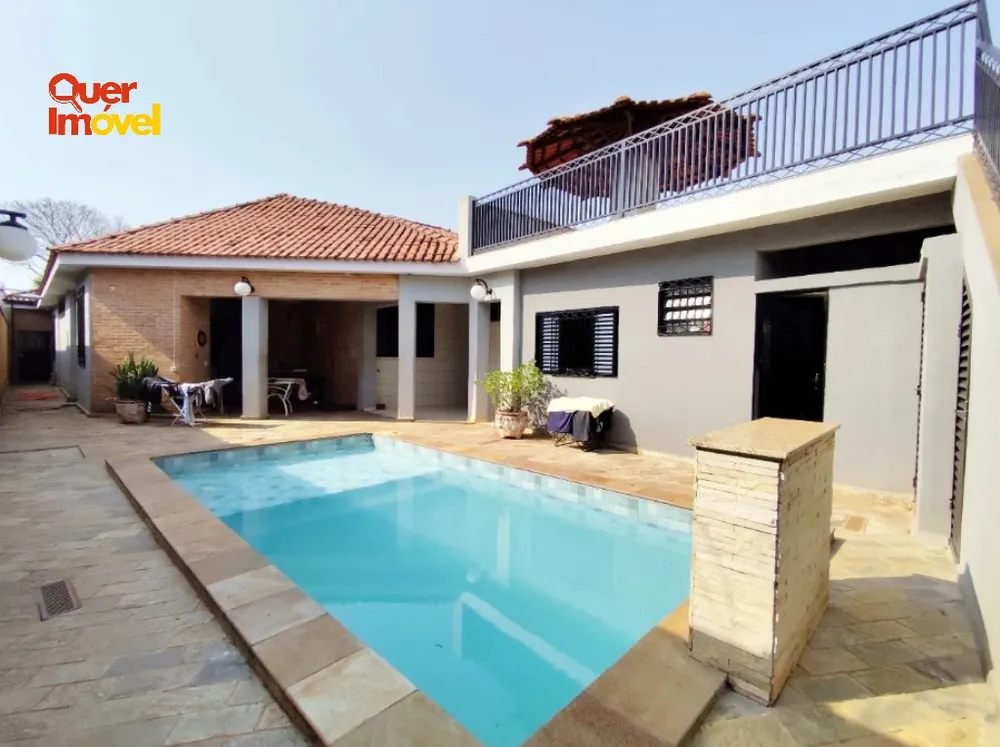 Casa, 3 quartos, 295 m² - Foto 1
