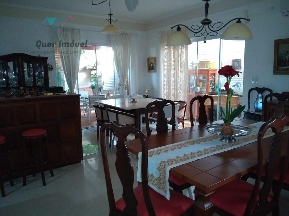 Casa de Condomínio à venda com 4 quartos, 320m² - Foto 3