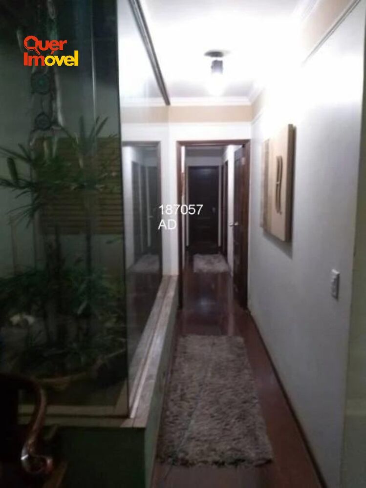 Casa à venda com 3 quartos, 206m² - Foto 2