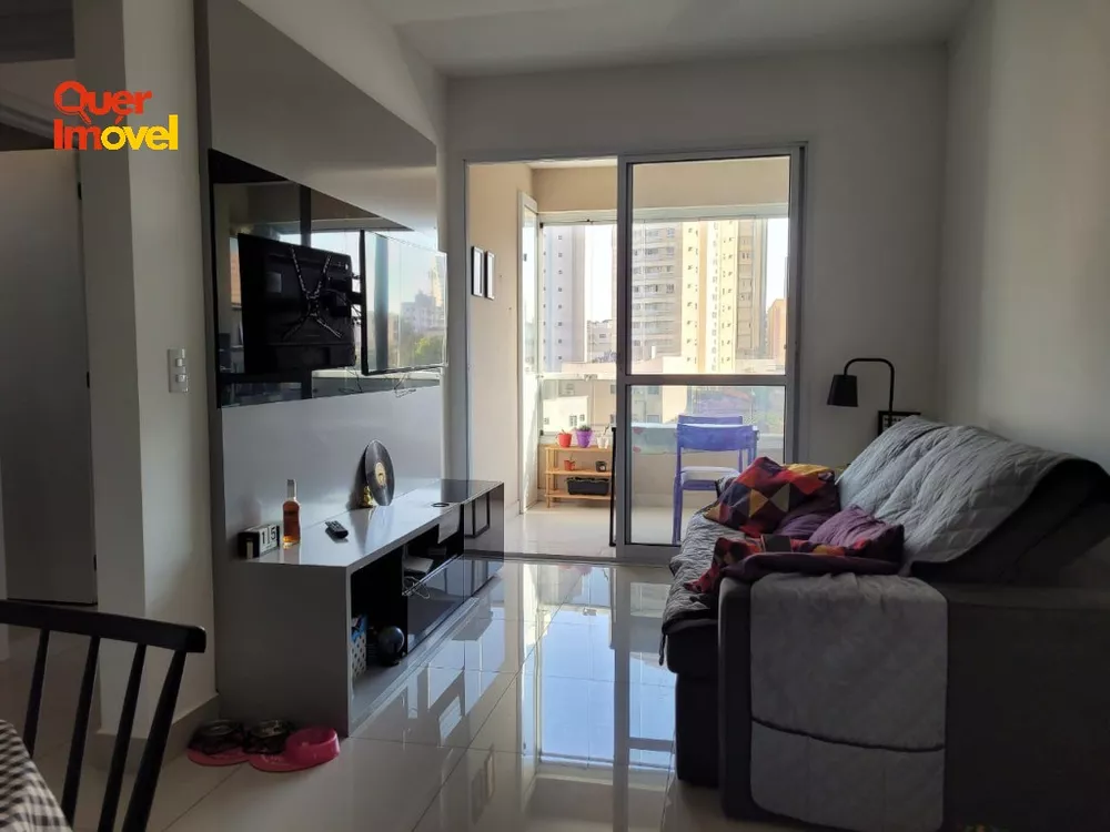 Apartamento à venda com 2 quartos, 65m² - Foto 2