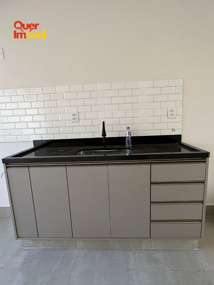 Apartamento à venda com 2 quartos, 70m² - Foto 2