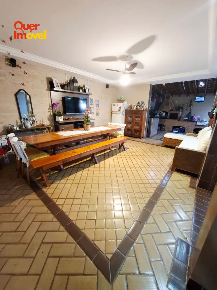 Casa, 3 quartos, 250 m² - Foto 8