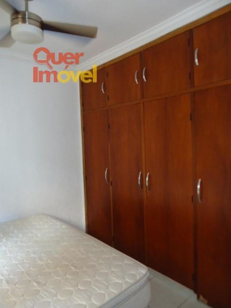 Casa à venda com 3 quartos, 159m² - Foto 2
