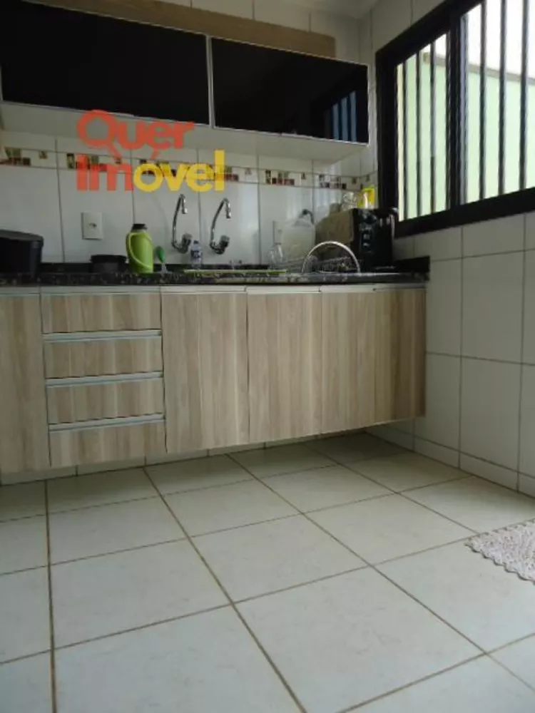 Casa, 3 quartos, 159 m² - Foto 2