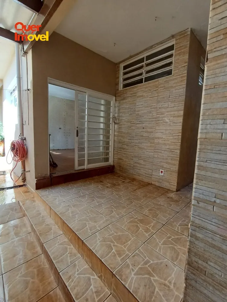 Casa, 5 quartos, 160 m² - Foto 1