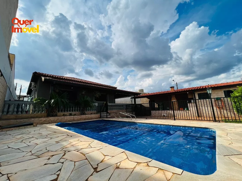 Casa, 3 quartos, 398 m² - Foto 2
