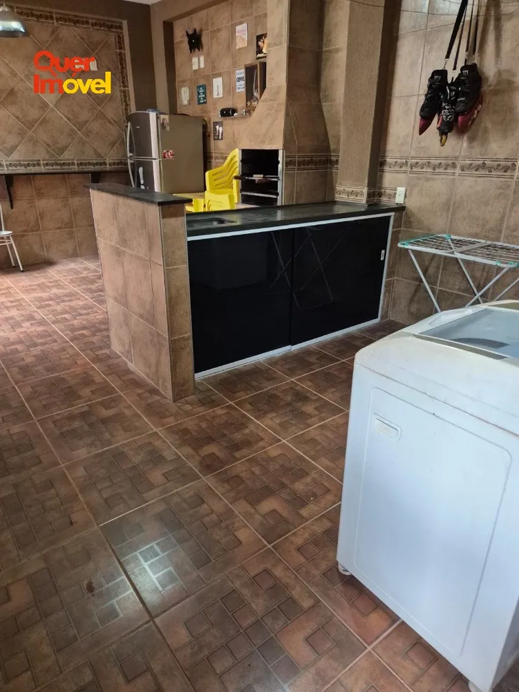 Casa, 4 quartos, 175 m² - Foto 2
