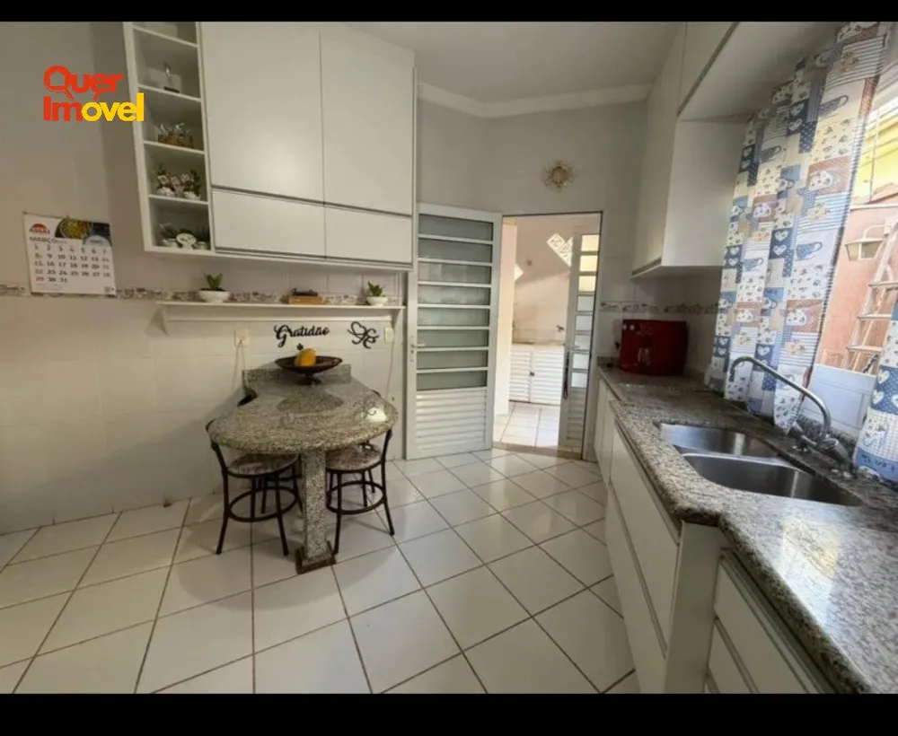 Casa, 3 quartos, 204 m² - Foto 9