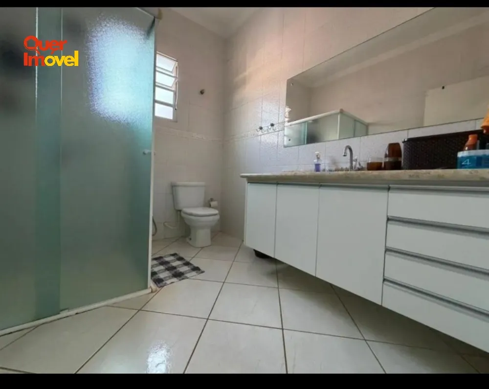 Casa, 3 quartos, 204 m² - Foto 4