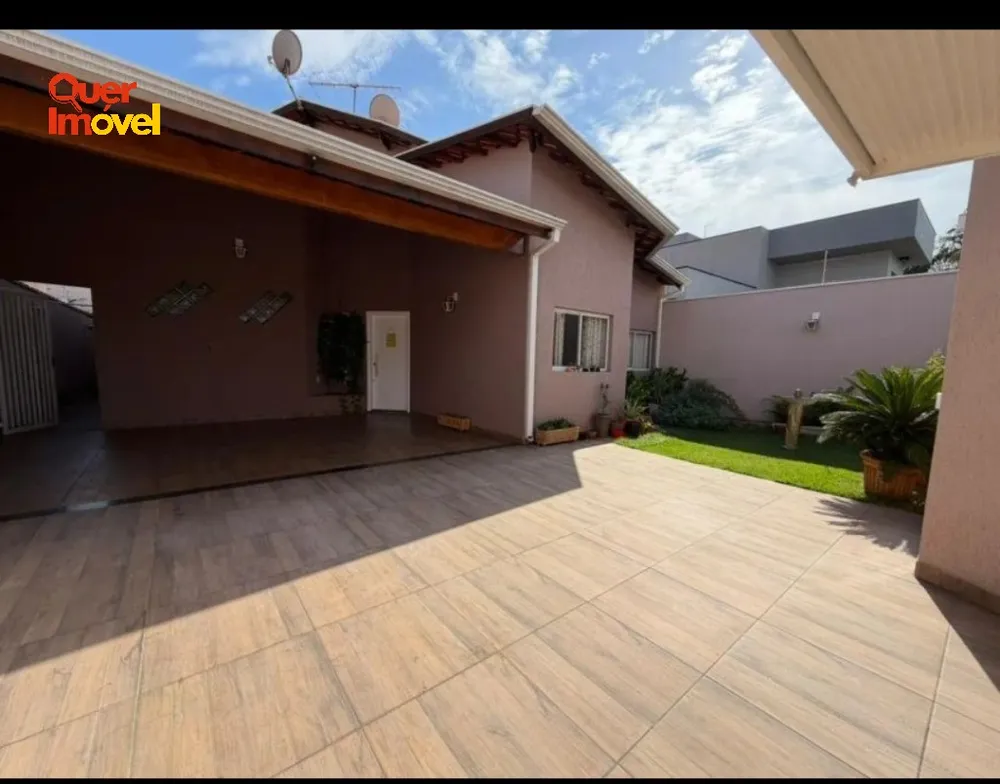 Casa, 3 quartos, 204 m² - Foto 1