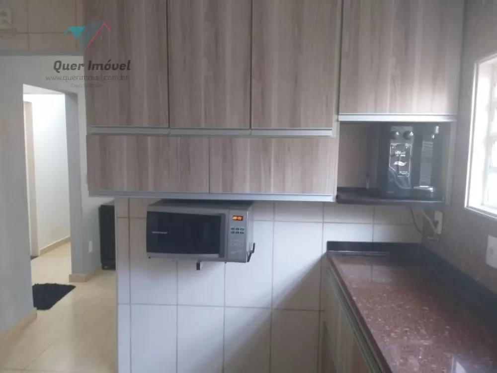 Casa à venda com 3 quartos, 140m² - Foto 1